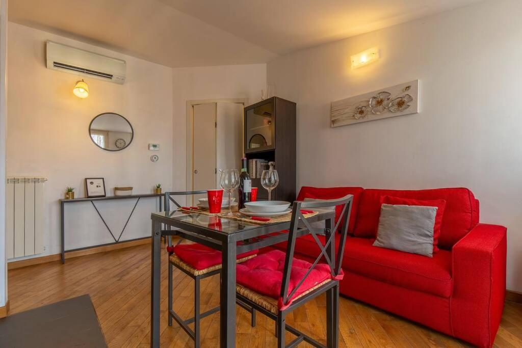 Unique & Strategic Flat, 50m From M4 Station Appartamento *
